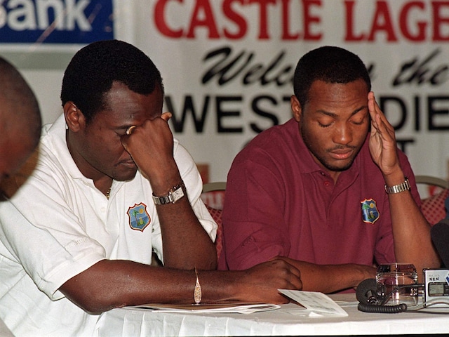 Carl Hooper (left)  and Brian Lara (AFP Photo)